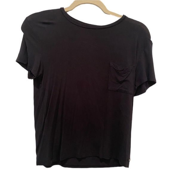 Abercrombie & Fitch Tops - Abercrombie & Fitch Black Pocket Tee​​